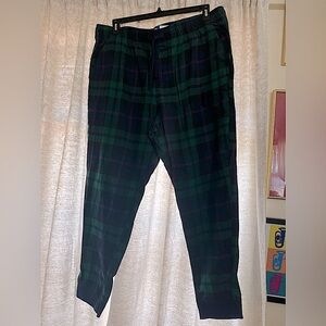 Old Navy Green and Black Plaid Men's Pajama Pants